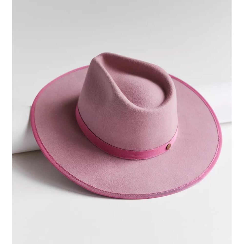 Never been worn pink hat